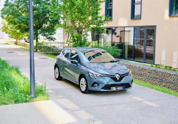 renault clio v intens